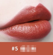Moisturizing lipstick chicpolly