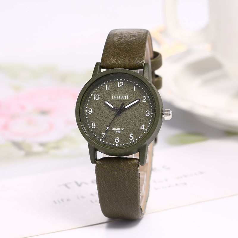 Casual fashion men and women couple quartz watches chicpolly