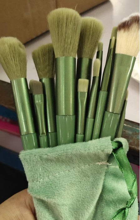 13Pcs Makeup Brush Set Make Up Concealer Brush Blush Powder Brush Eye Shadow Highlighter Foundation Brush Cosmetic Beauty Tools chicpolly