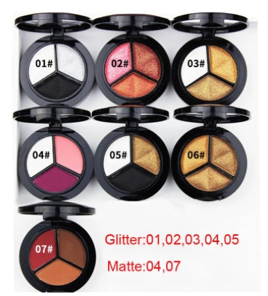 Mirror with brush eye shadow and makeup. chicpolly