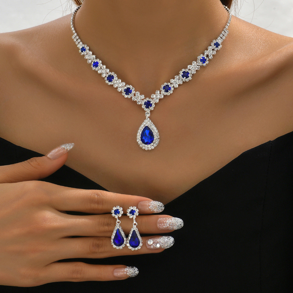 New Water Drop Necklace And Earrings Suite chicpolly