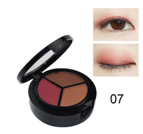 Mirror with brush eye shadow and makeup. chicpolly